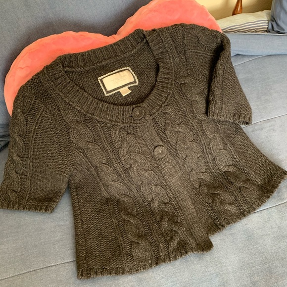 American Eagle Short Sleeve Sweater - Picture 3 of 8